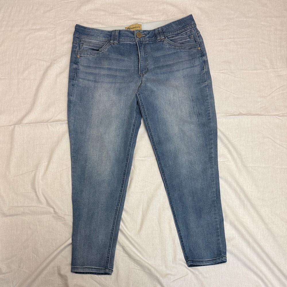 LIKE NEW Democracy Ankle Jeans Distressed 16 Ab Technology